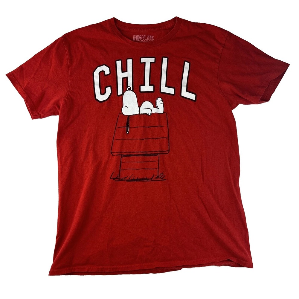 Peanuts Snoopy Chill T-Shirt Men's L Red Doghouse Cartoon Graphic Tee